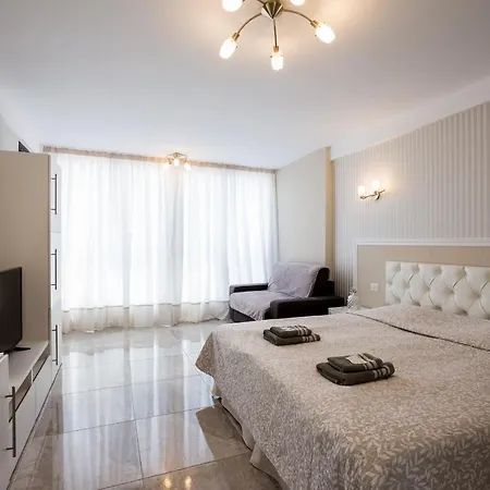 Americas De Lux 98m2 Lägenhet